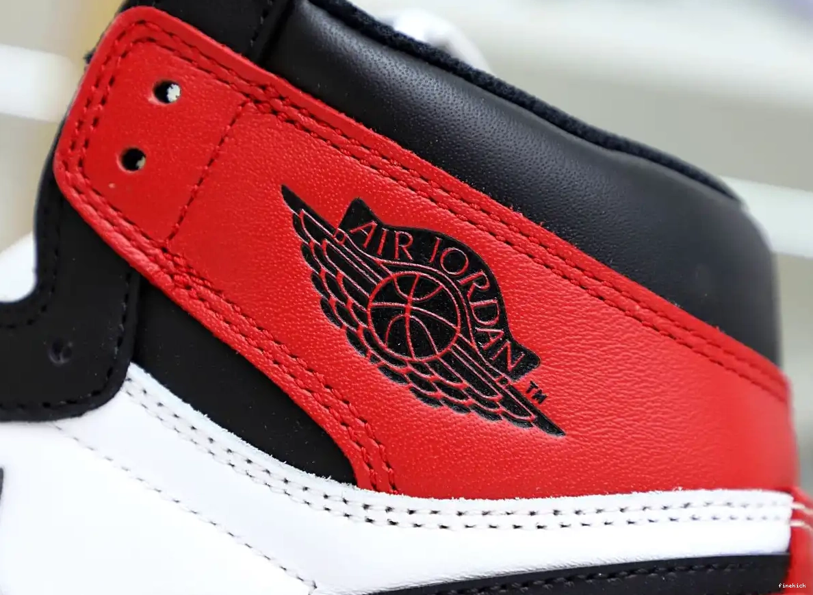 Air Toe Retro (2016) Jordan 1 Black 0402